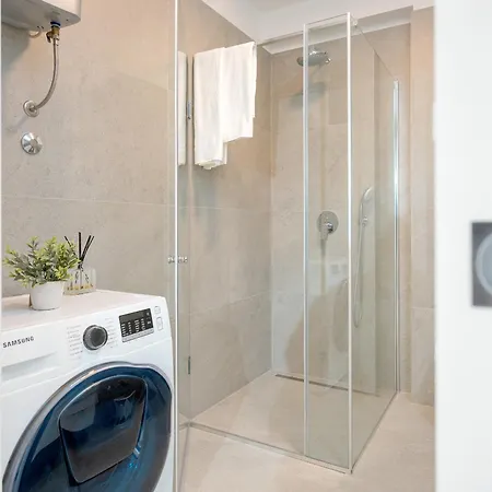 Apartamento Emp Luxury Jelsa (Hvar)