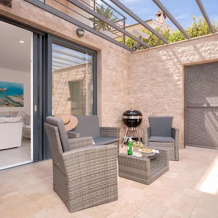 Emp Luxury * Jelsa (Hvar)