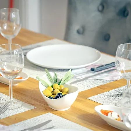 Emp Luxury Apartamento *