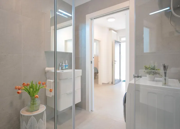 Emp Luxury * Jelsa (Hvar)